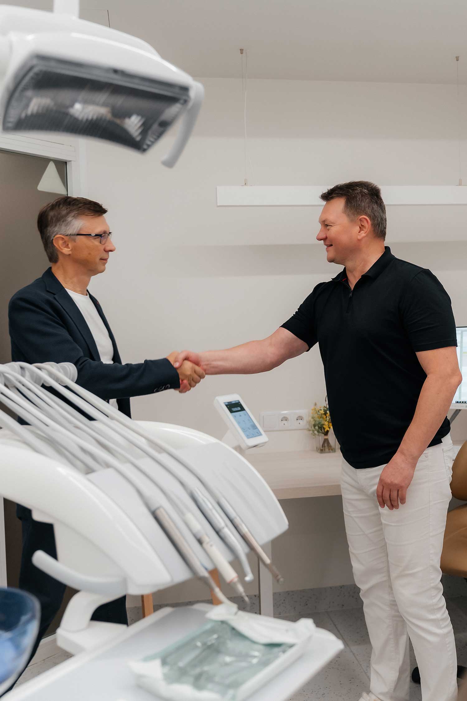 Первичная консультация у врача-стоматолога в Таллинне